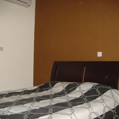 Appartement Christine Beach *